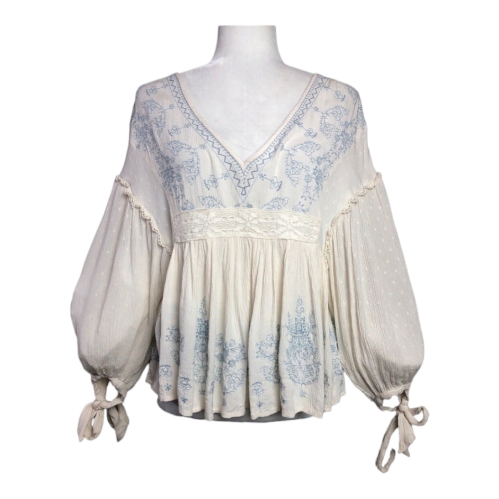American Eagle Cream and Blue embroidered boho blouse